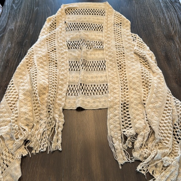 🟣 Women's Cream Sleeveless Light Knit Fringe Open Front Poncho Cardigan Vest - Picture 5 of 6